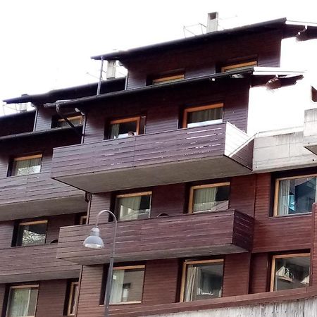 Comodo Alloggio Con Accesso Diretto Alle Piste Santa Caterina Valfurva Exterior foto