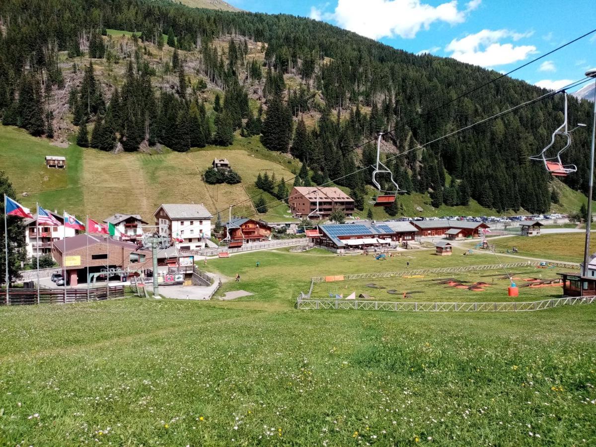 Comodo Alloggio Con Accesso Diretto Alle Piste Santa Caterina Valfurva Exterior foto